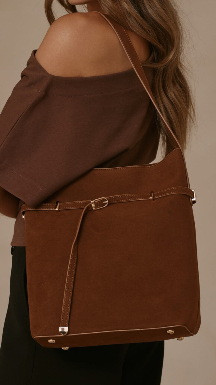 Bolsa Leonie com Fivela - Suede Castanho