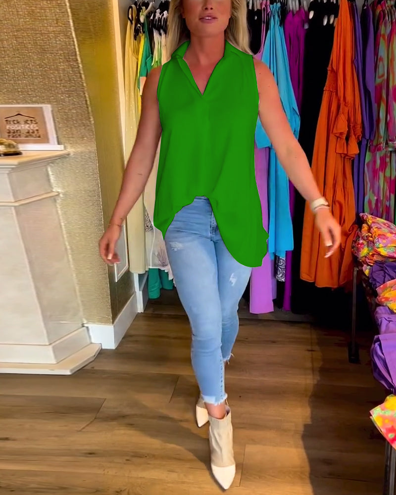 Jodie - Sleeveless Top with Ruffles and Lapels