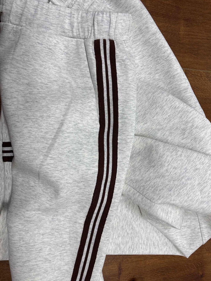 Vera - Conjunto Desportivo Retro com Meio Zíper
