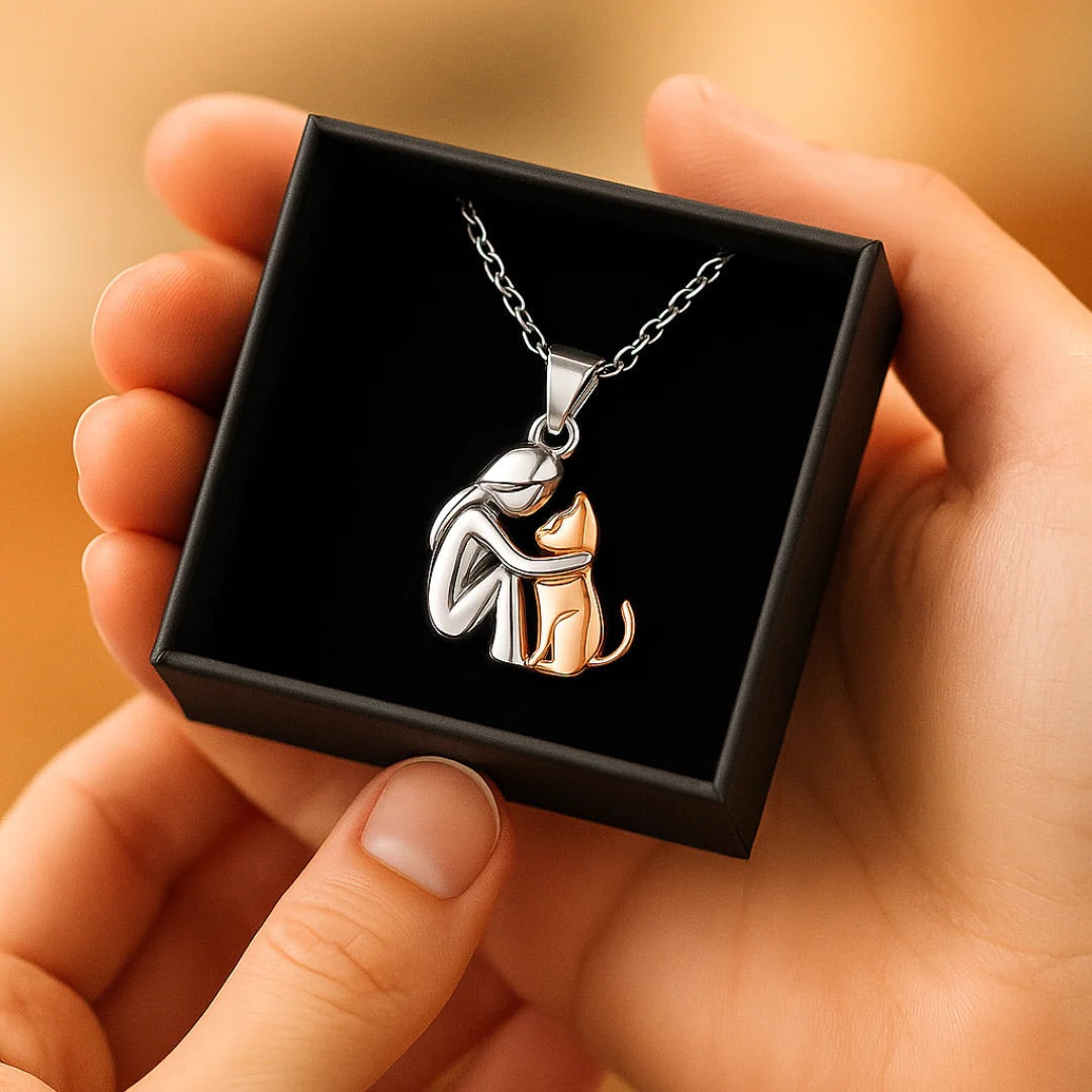 Olivia & Ivy | Cat Embrace Necklace