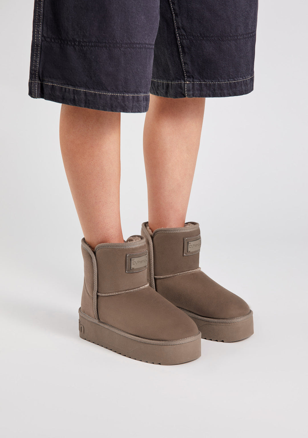 Nordic V.2 Basic Low Taupe X D.Franklin