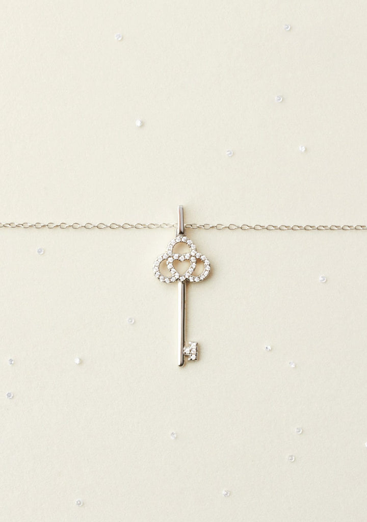 Necklace Eternal Silver