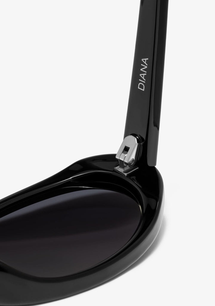 Oval Sunglasses Diana Black