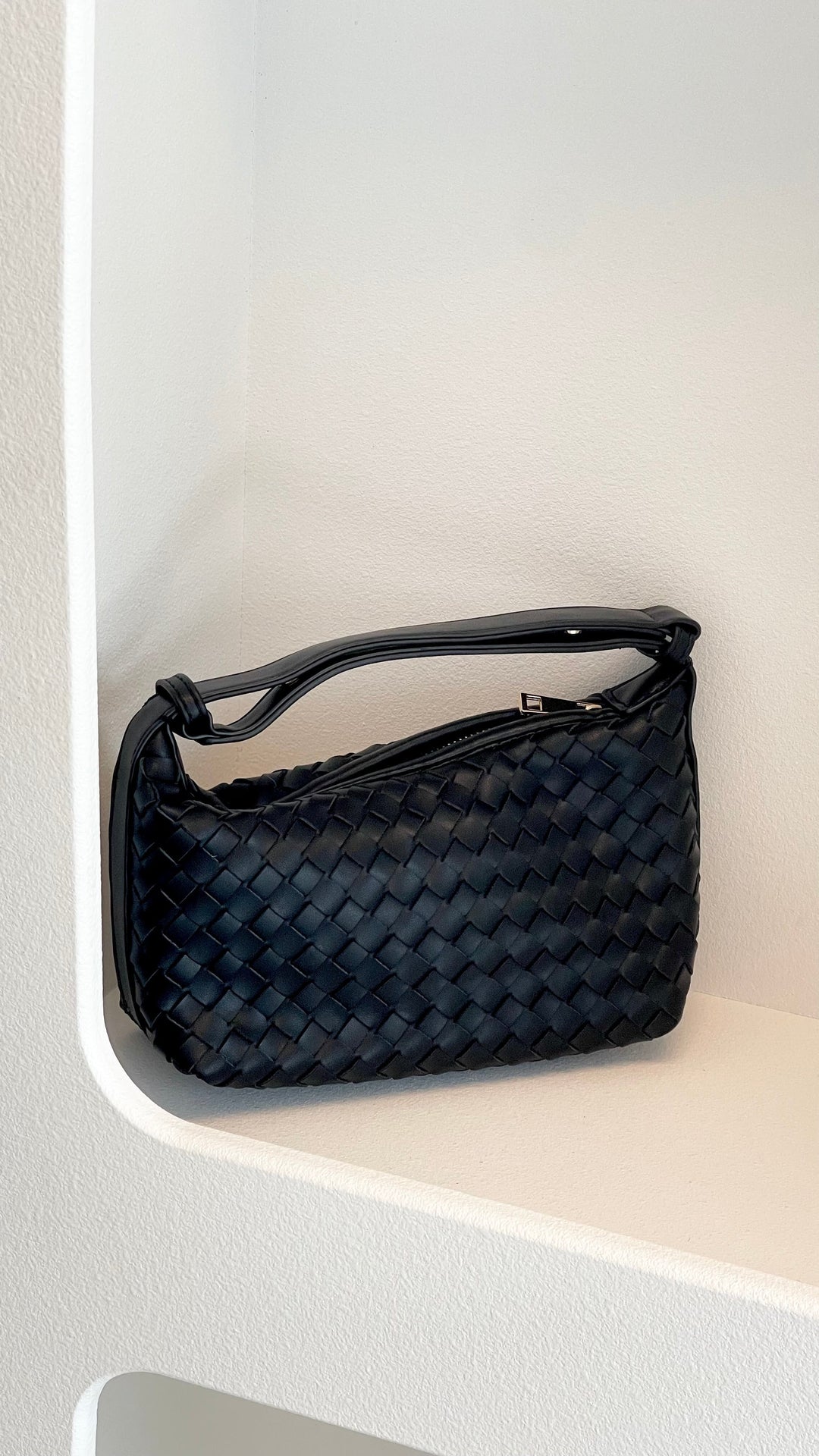 Isabelle Black Shoulder Bag