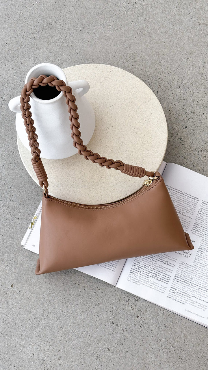 Bolsa de Ombro Millie - Cor Café