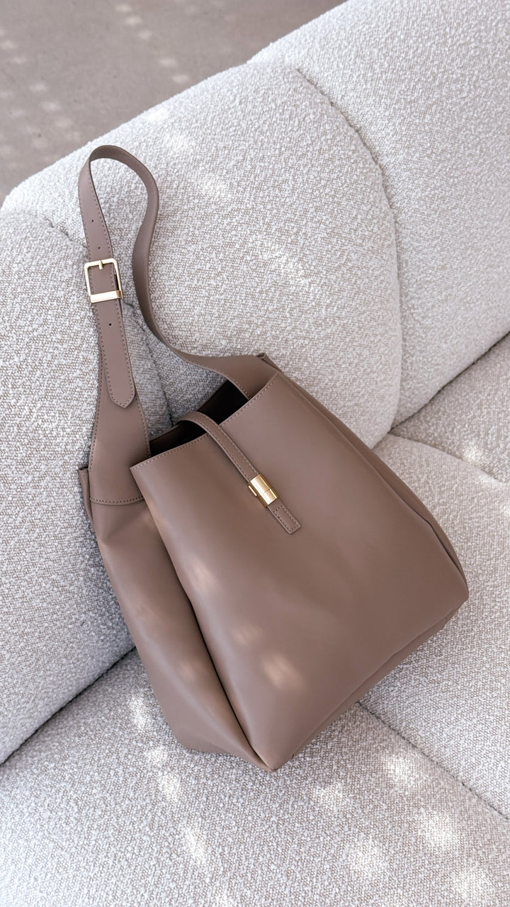 Trufa Yara Shoulder Bag