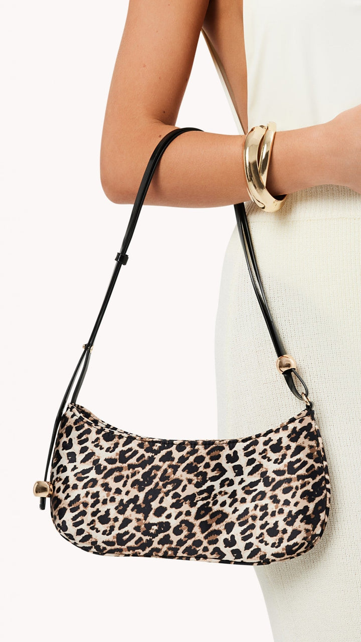Bolsa de Ombro Rosabelle - Estampa de Leopardo em Cetim