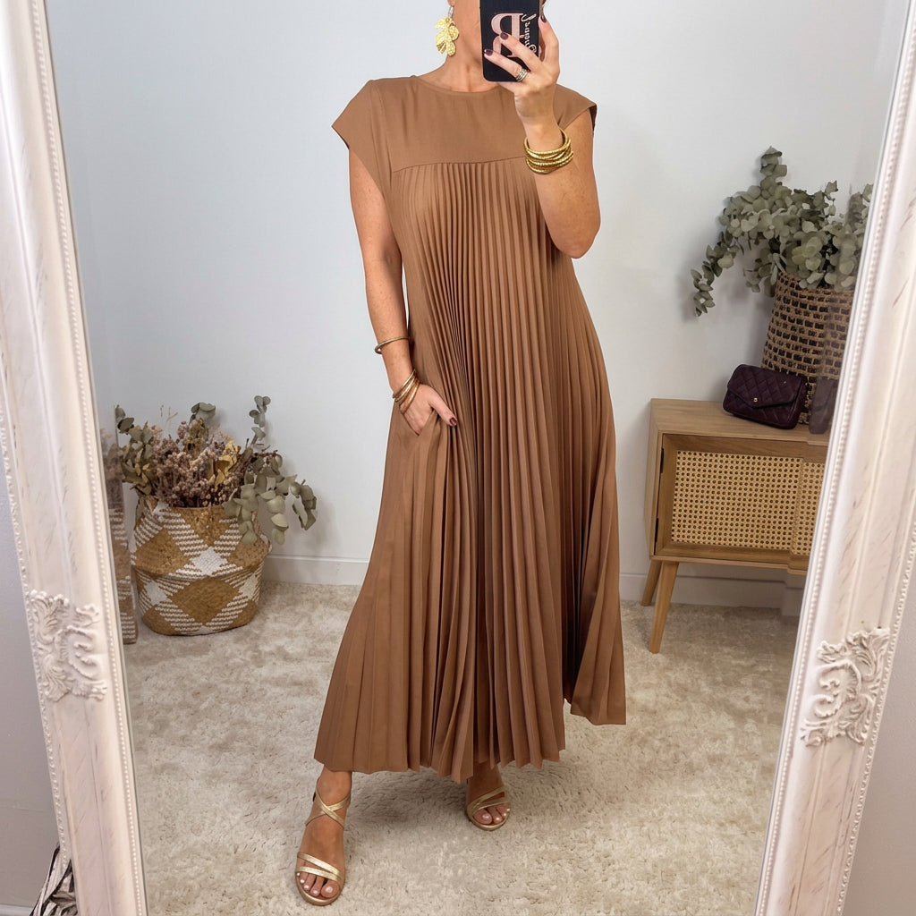 Alva - Vestido Clássico Plissado