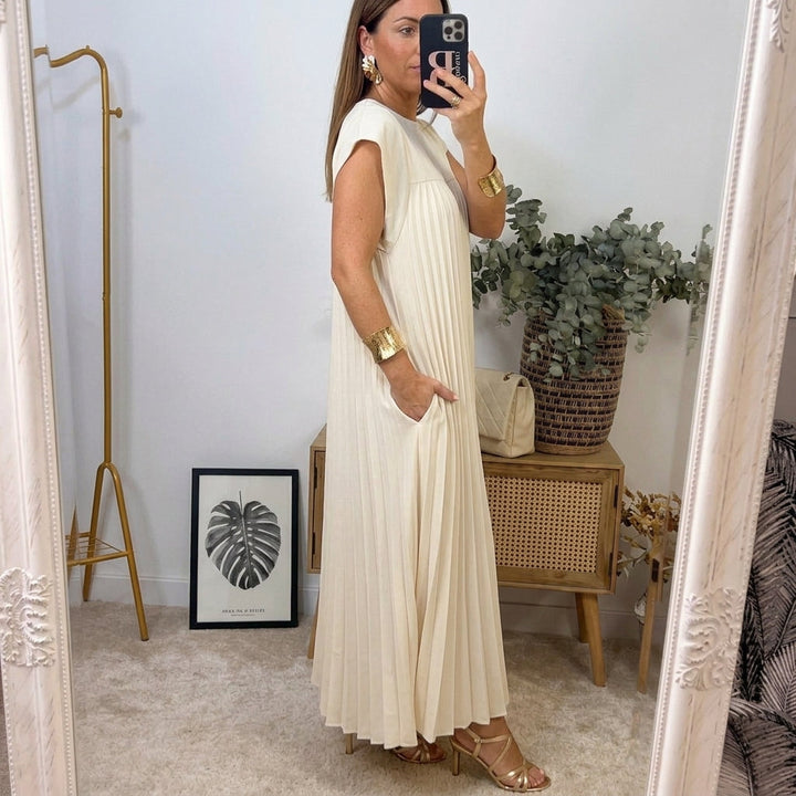 Alva - Vestido Clássico Plissado
