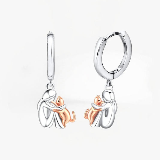 Olivia & Ivy | Cat Embrace Earring (Round Closure)